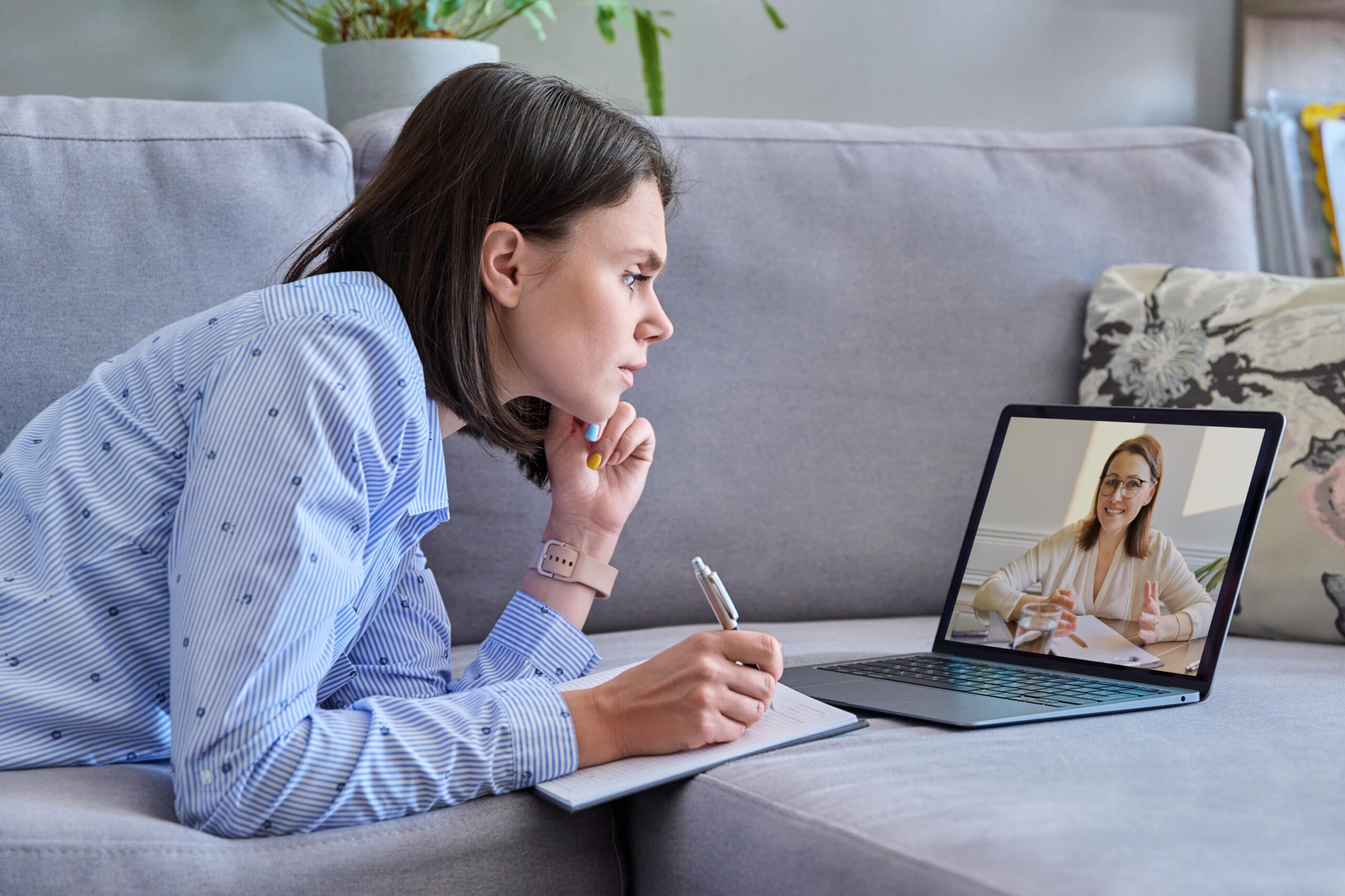 online therapy meeting of young woman with psychol 2023 11 27 05 22 15 utc scaled 2
